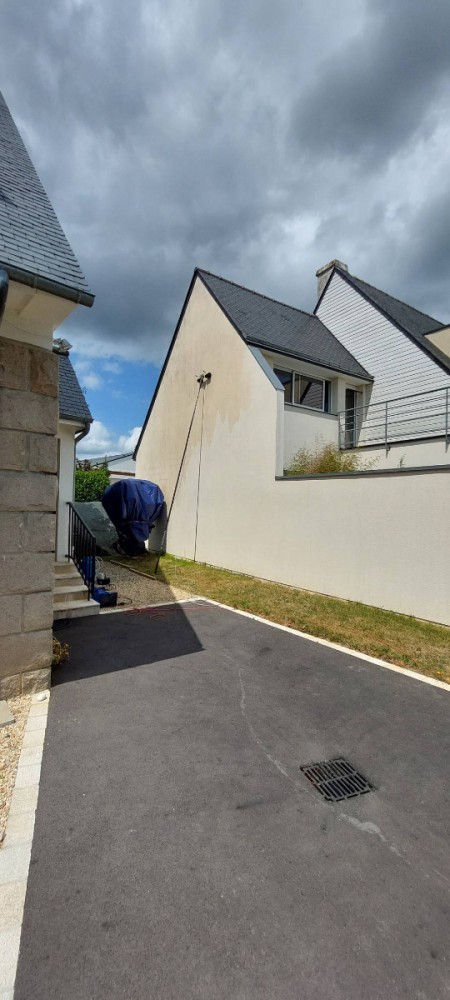 Résultat après des algues rouge et des traces de pollution noir à  saint Grégoire.jpg